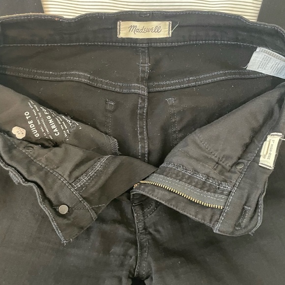 MADEWELL 9” High Rise Crop Raw Hem Black Skinny Jeans, size 28 - Picture 6 of 9
